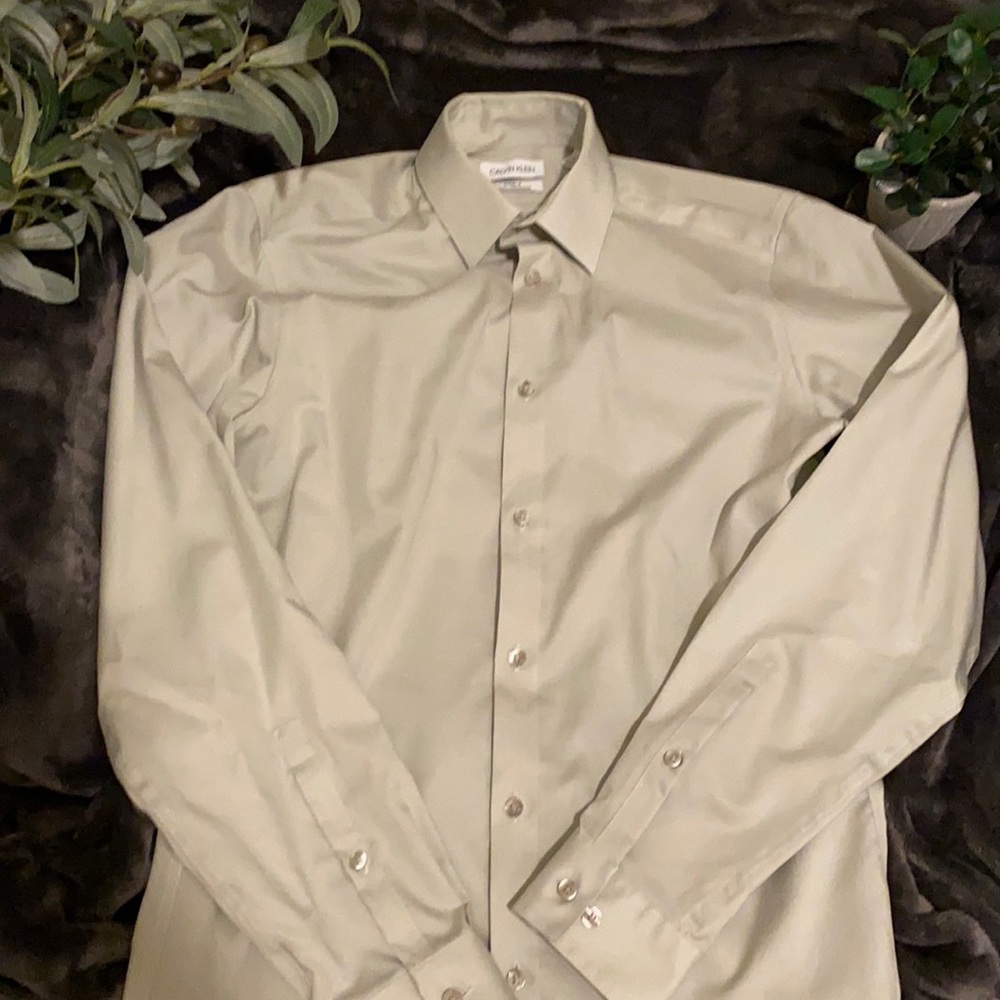 Calvin Klein men’s slim fit button down shirt SMALL smoke gray 14 32/33 NWOT